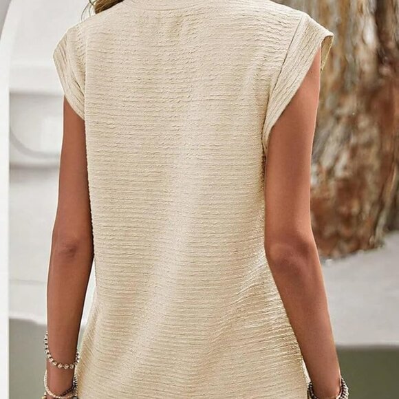 Apricot Textured Sleeveless Top - Picture 3 of 3